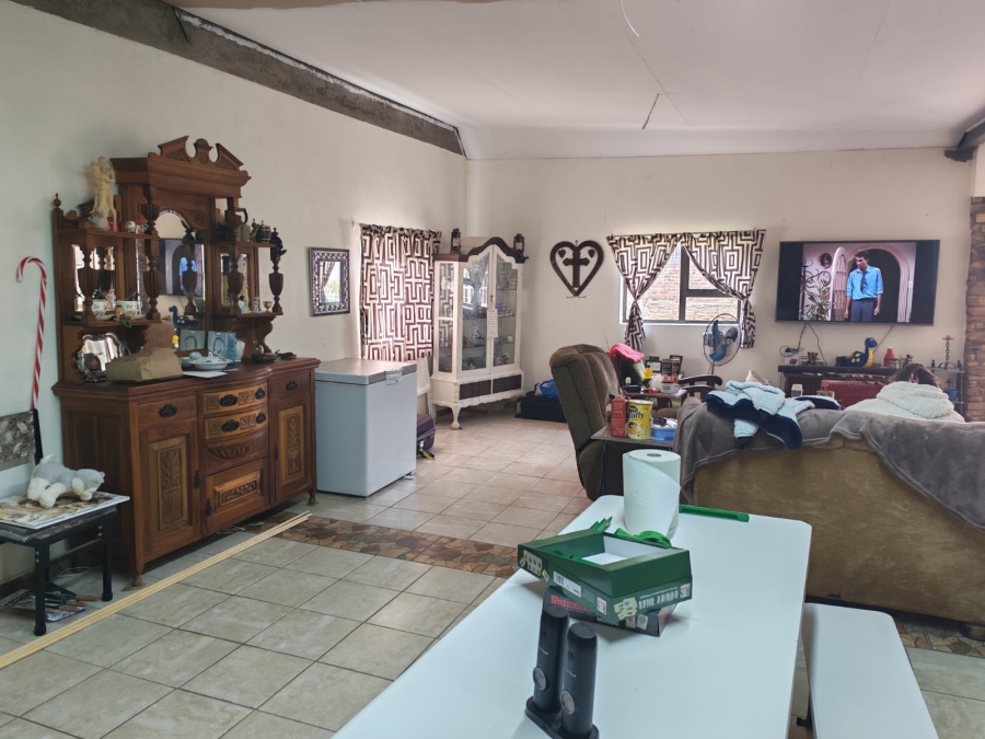 3 Bedroom Property for Sale in Middelburg Eastern Cape